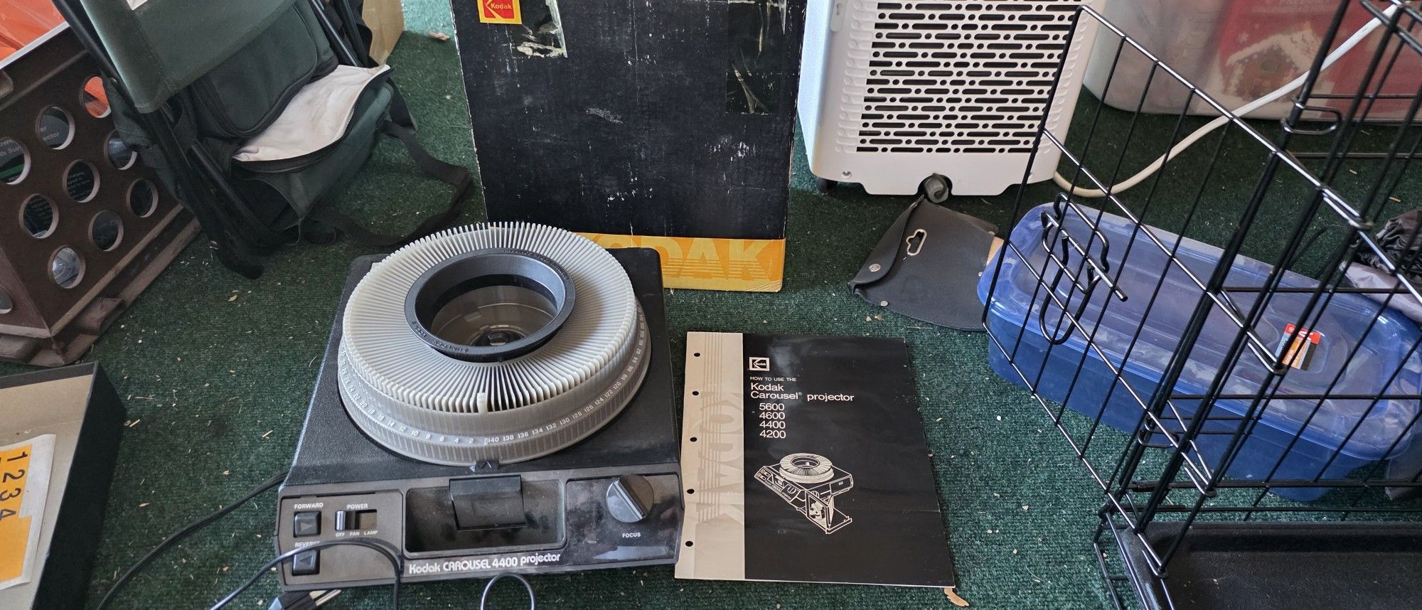 Kodak Slide Projector Works Great