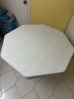 Kitchen table
