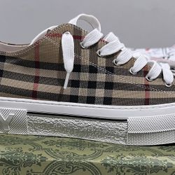 Burberry Shoes