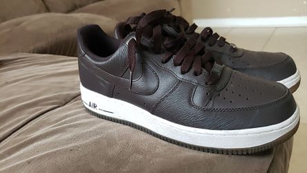 NIKE AIR FORCE 1 SIZE 8 MENS