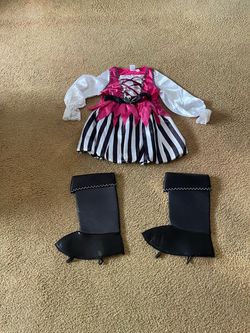 Pirate outfit costume size: 6x