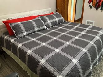 White King Size Bed with Puffy Mattress & Mattress Pad