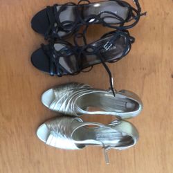 2 pairs women shoes size 7 1/2 