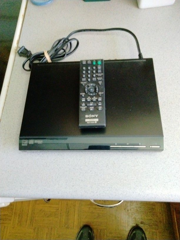 SONY DVP-SR510H DVD PLAYER