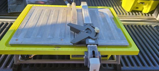 Ryobi Corded Tabletop Wet Tile Saw