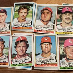 (50) 1976 Topps Traded Baseball Cards
