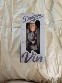 New In Box Vin Scully DODGERS Bobble Head
