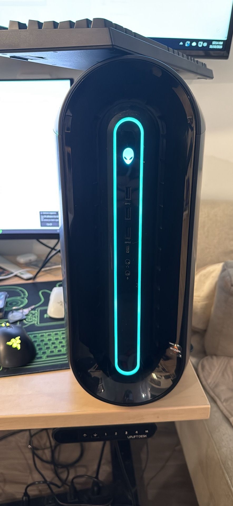 Alienware Aurora Ryzen Edition PC