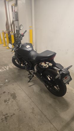2025 Honda CBR300R – Only 1,119 Miles – Clean Title!