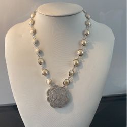Beautiful Necklace And Pendant 