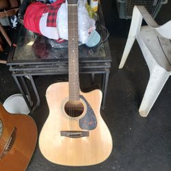 Yamaha guitar needs some work 50.00 