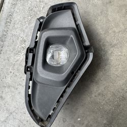 Rav 4 Fog Light R Side Oem