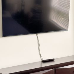 55 Inch Samsung TV (GREAT CONDITION) Priced to sell