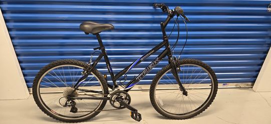 Bicycle Trek 800 Sport mountain bike