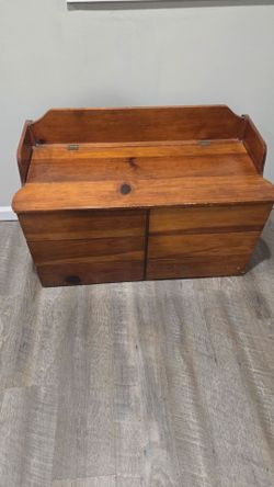 Wood chest