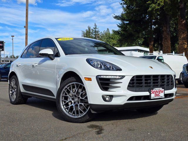 2016 Porsche Macan