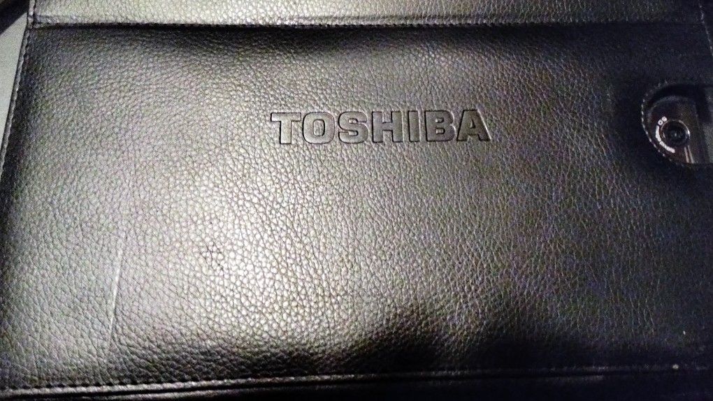 Toshiba iPad With Leather Case