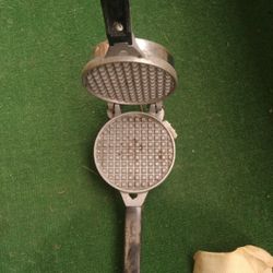 Old Waffle Maker