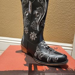 Woman boots