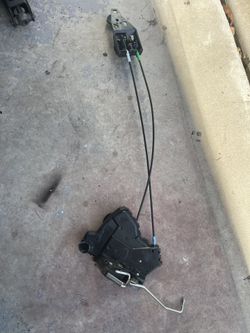 2006-12 TOYOTA RAV 4 Door Lock Assembly Front Right