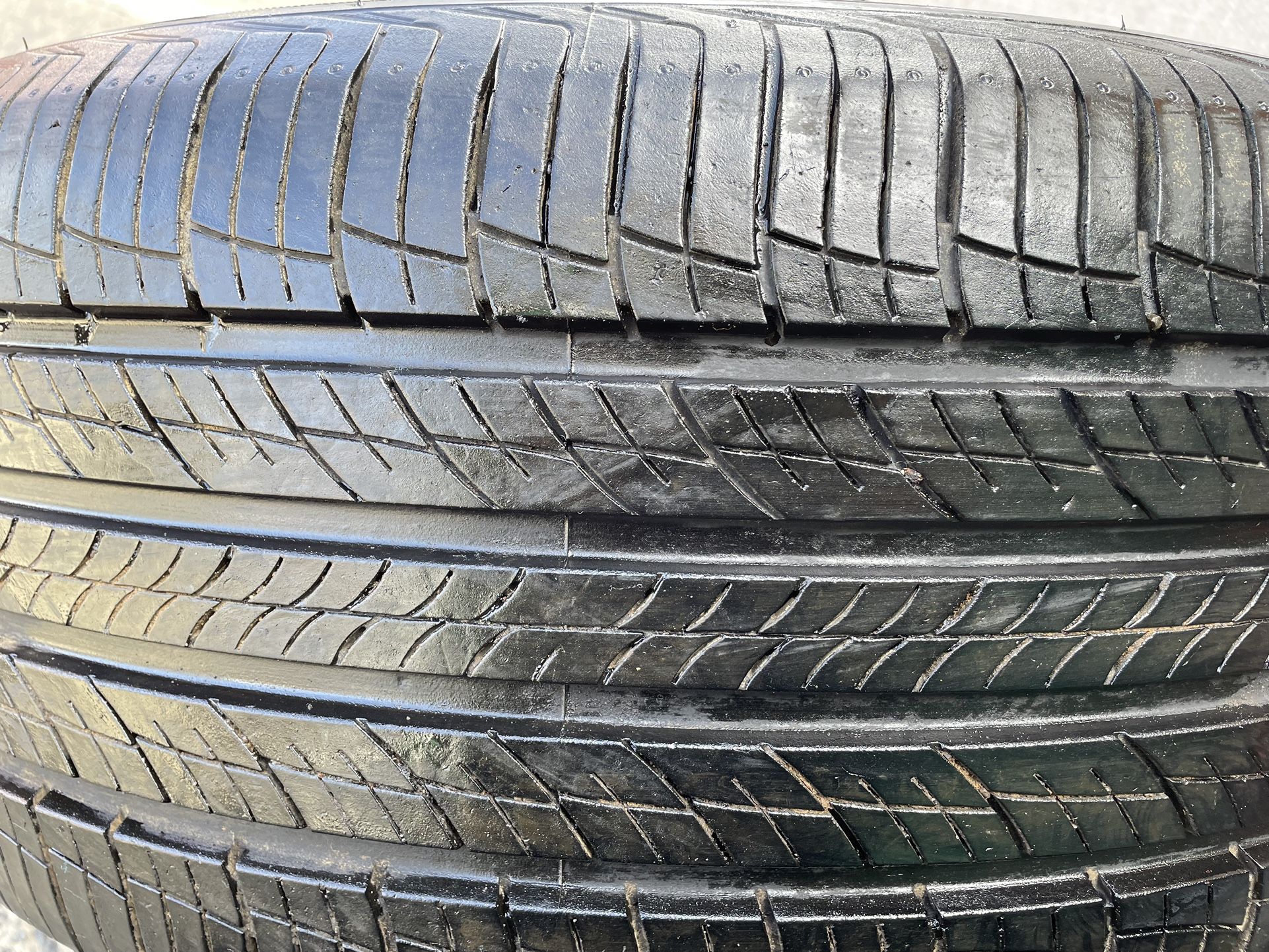 Tires 255 50 R19 Both