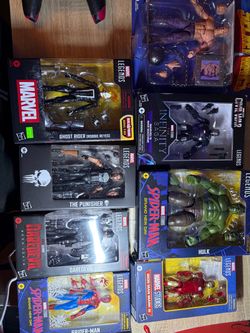 Marvel Legends Action Figure Lot of 8