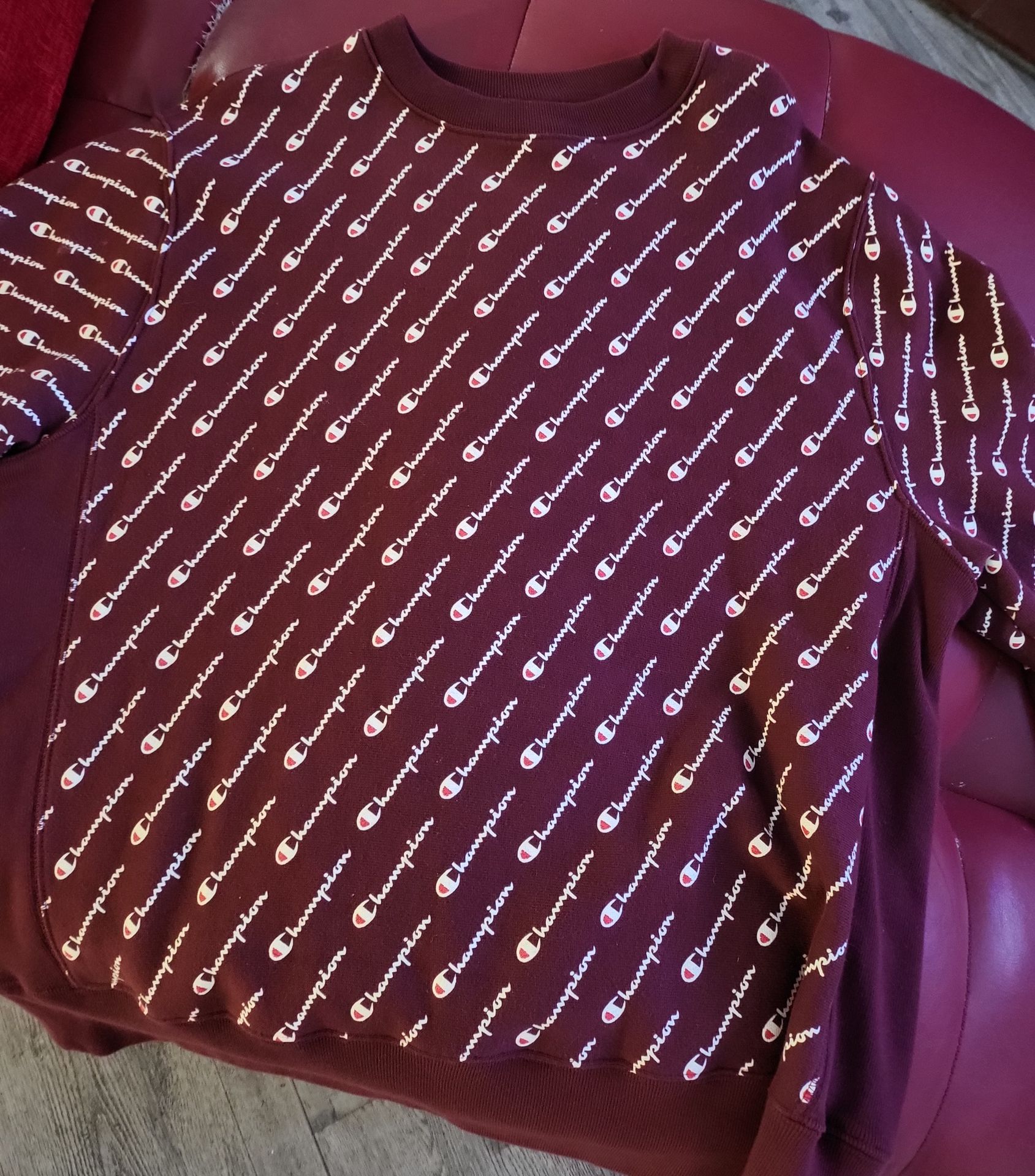 Champion large sweatshirt