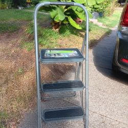 Escalera Sale 