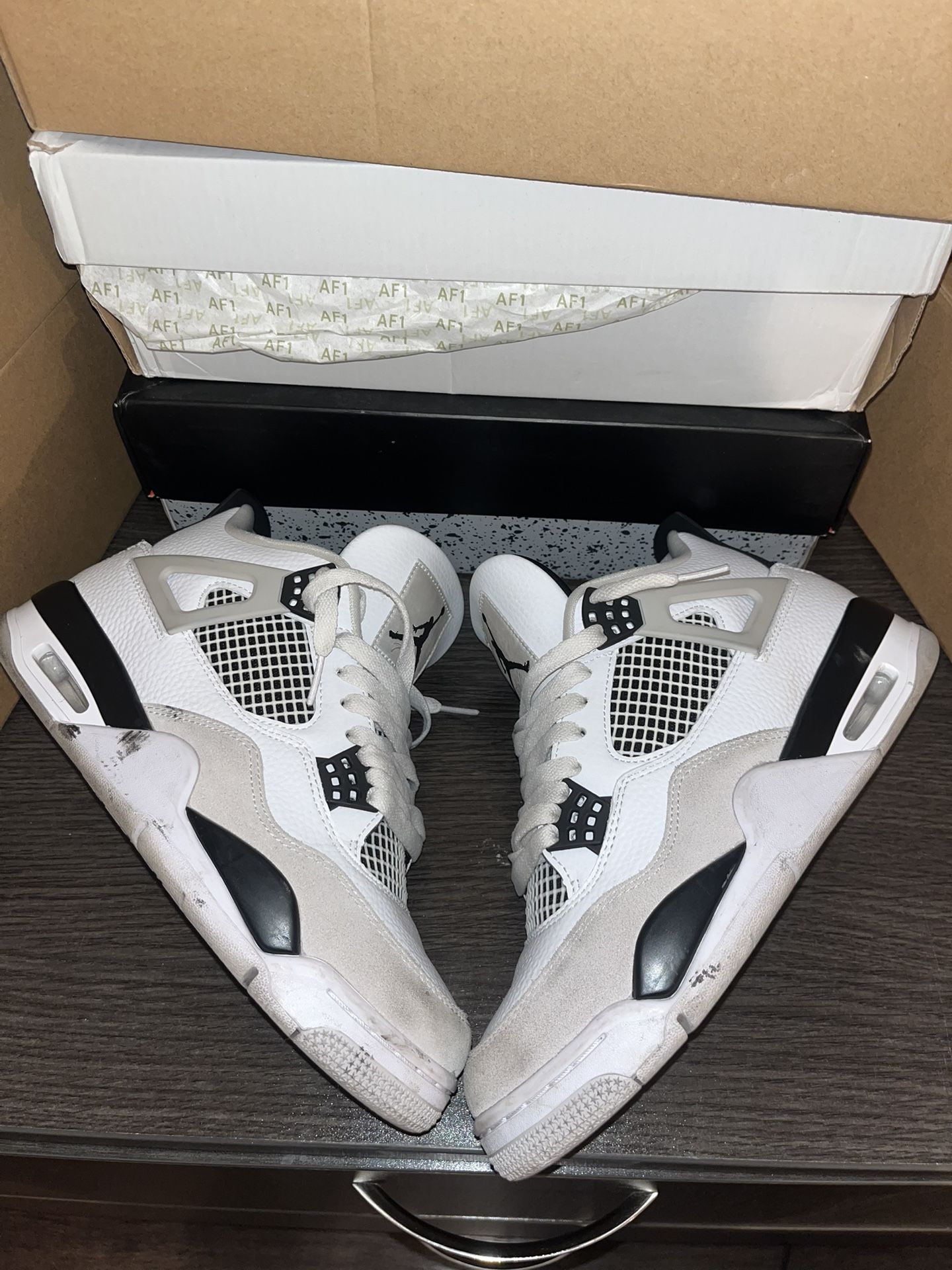 Jordan 4