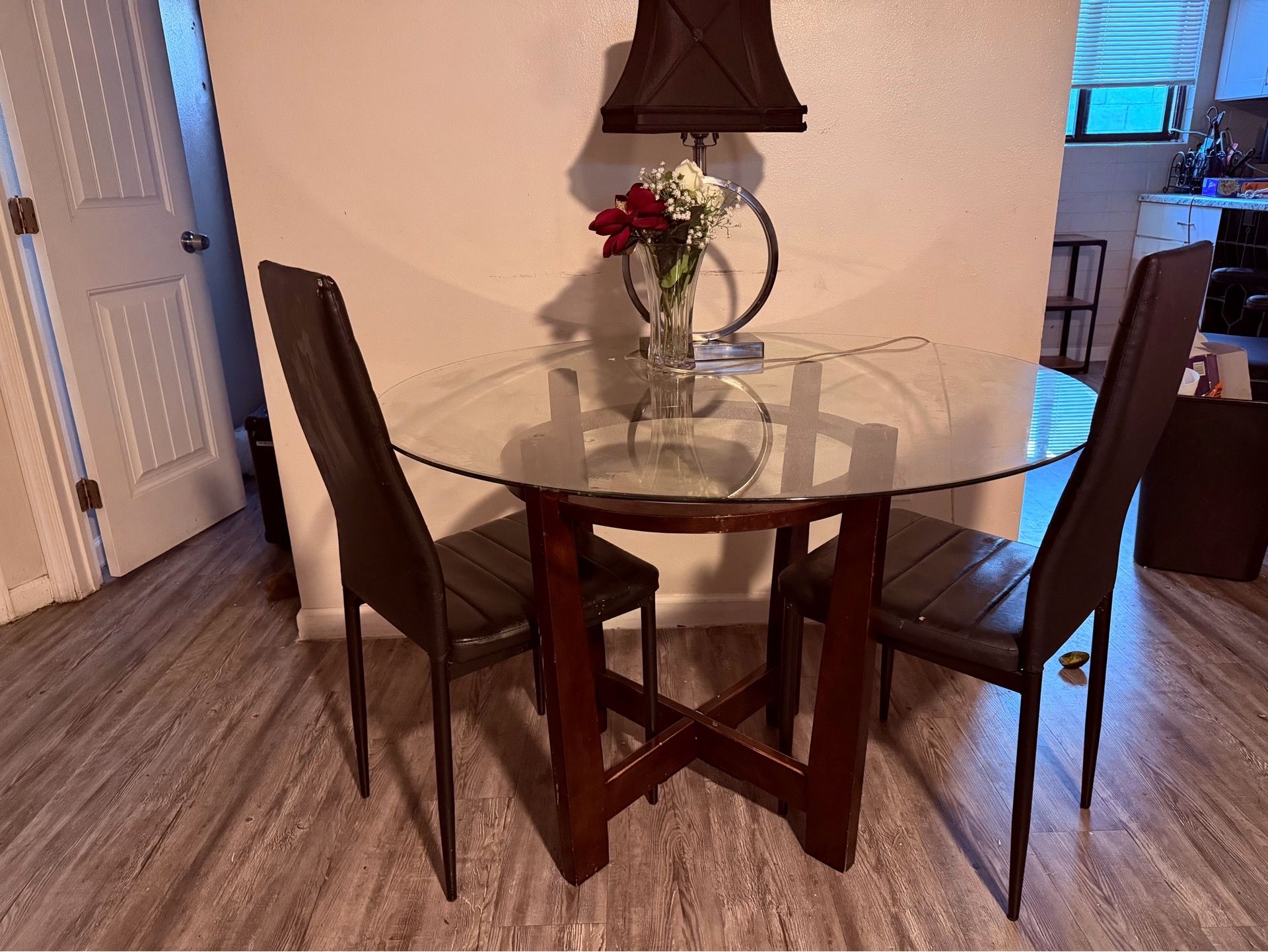 Table /chair set
