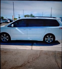 2011 Toyota Sienna