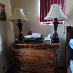 Nice Quality 3pc Bedroom Set