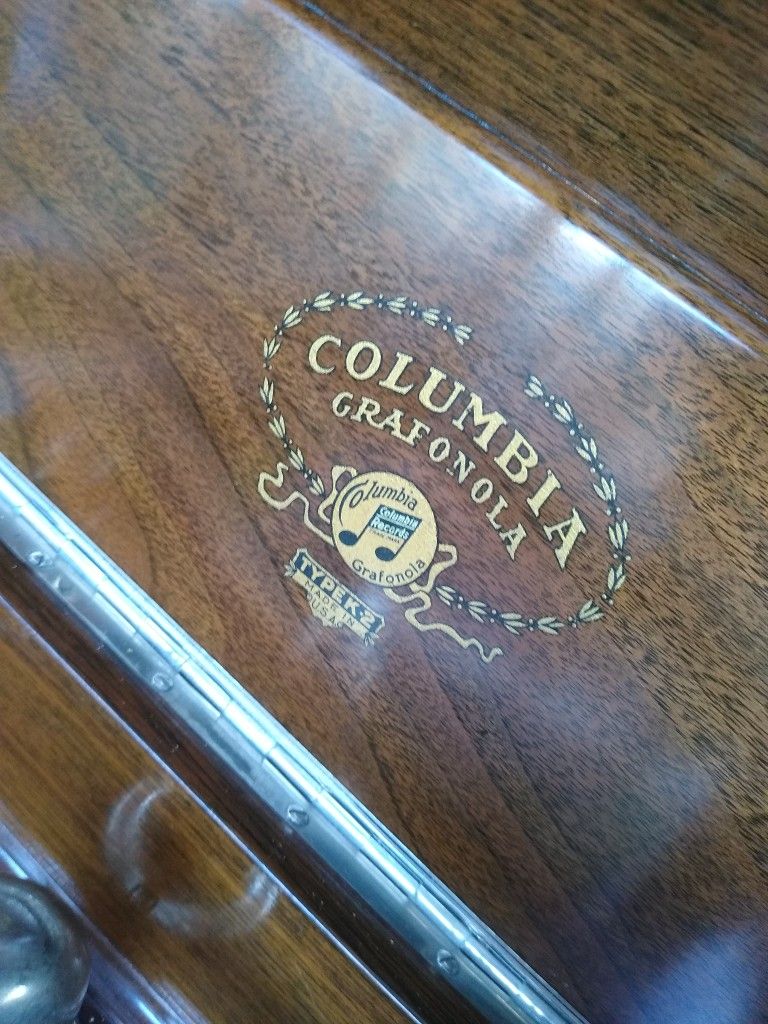 2 Wind-up 1900's Player Phonograph's