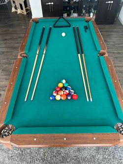 Pool table