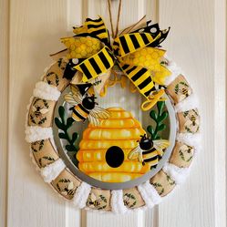 Bee Spring Wreath