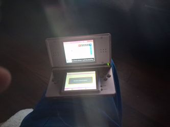 Rose Nintendo is perfect condition  with the charger