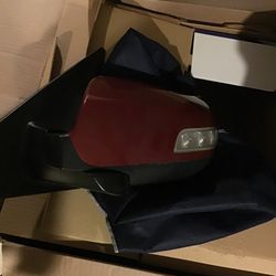 Kia Sorento Side Mirrors 2010 To 2015 They Fold Painted They Are In Good Condition I’m Asking For 160 For Both