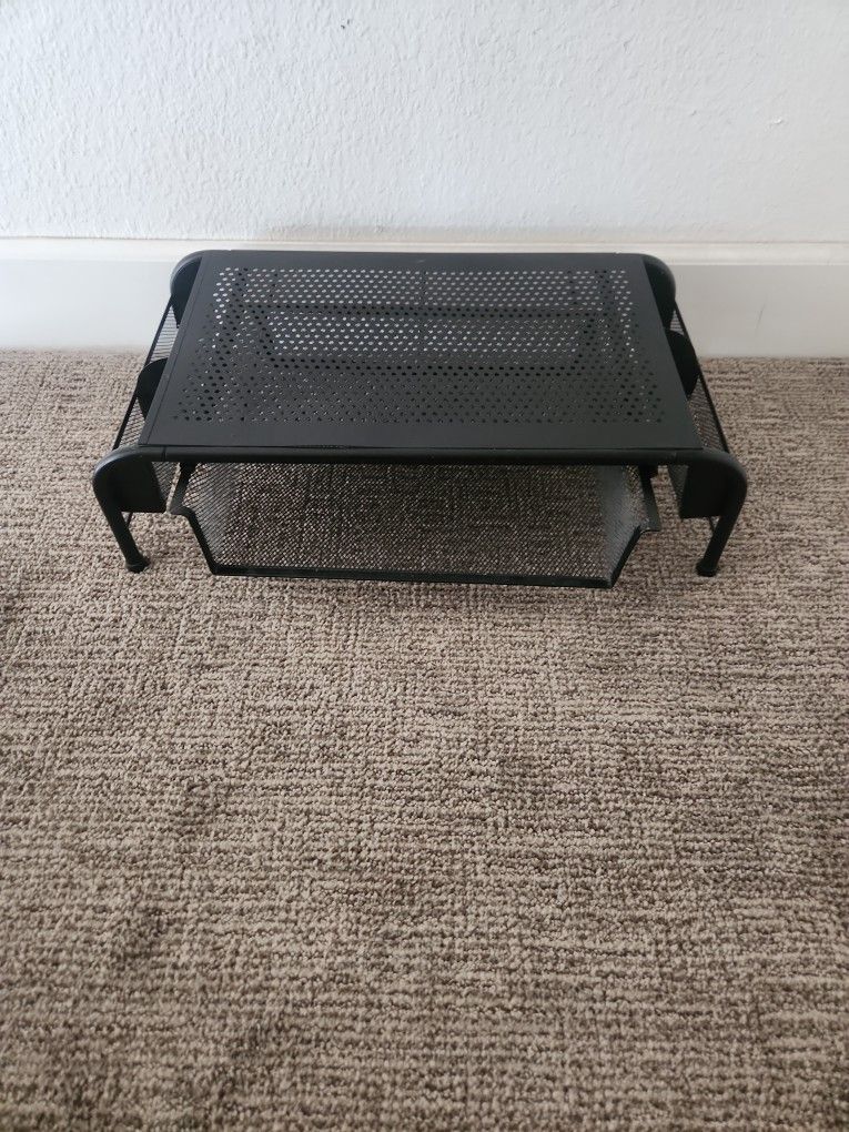 Mini Computer Desk With Pull Out Storage Underneth