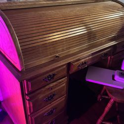 Antique desk With Chair 