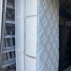 Two Mattress Twin Size 11” Foam Clean No Stains Free Smoking Free Pets 