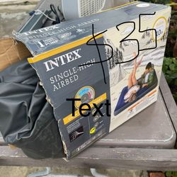 Excellent Condition  Queen Air Mattresses 