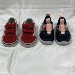 2 Pair Of Toddle Size 3c  Shoes