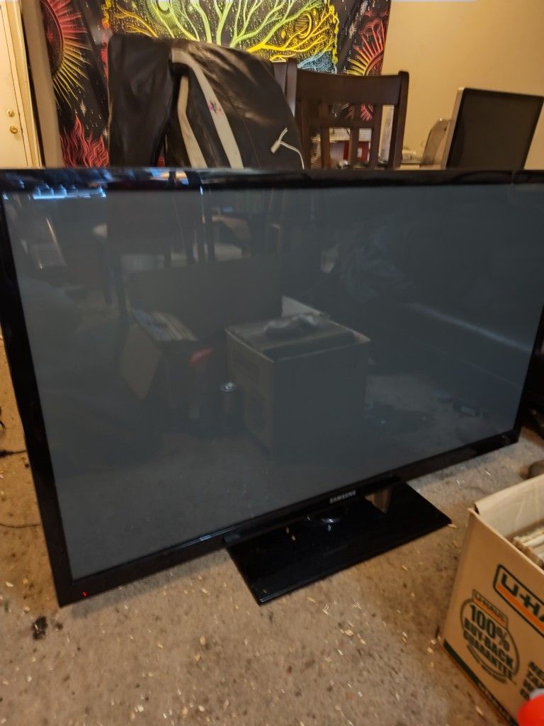 50" SAMSUNG Plasma T.V.