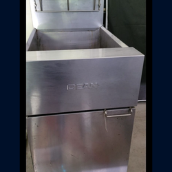Frymaster Dean SR142G Super Runner Natural Gas Floor Fryer 43 lb