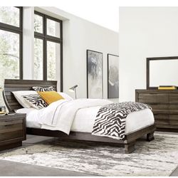 Queen Bedroom Set 