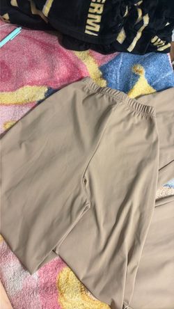 Wide leg pants