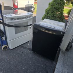 Dishwasher And Stove 