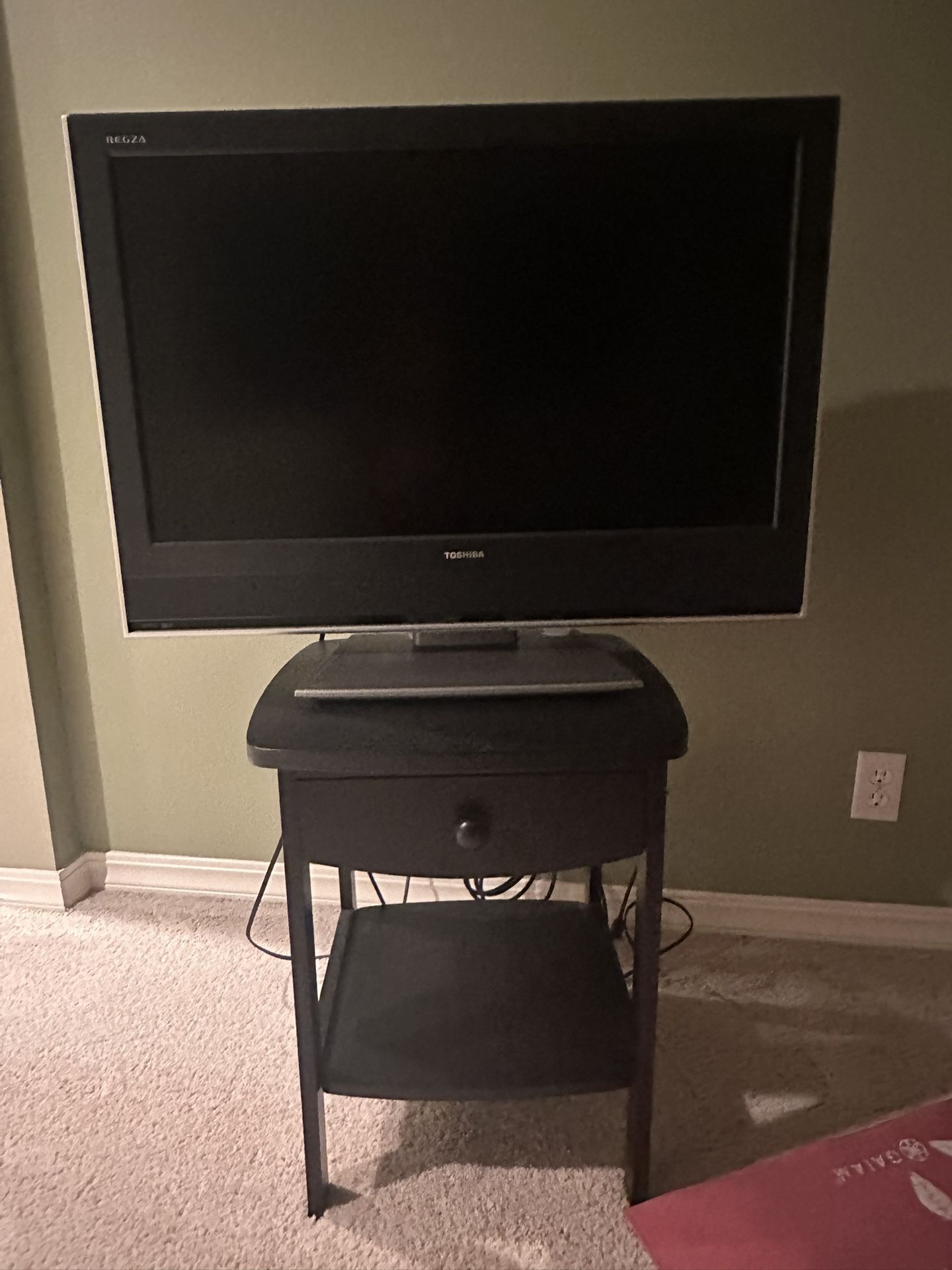 31” Toshiba Regza TV