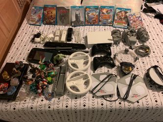 Title: Nintendo Wii U Mega Bundle - Tested & Working (Mario Kart 8, Zelda, Disney Infinity)