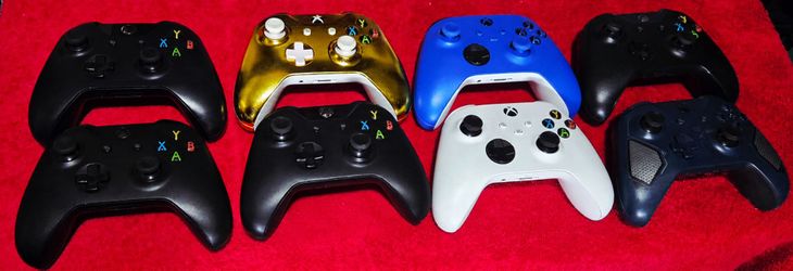Original OEM Xbox One S/X Controllers 35$ Each